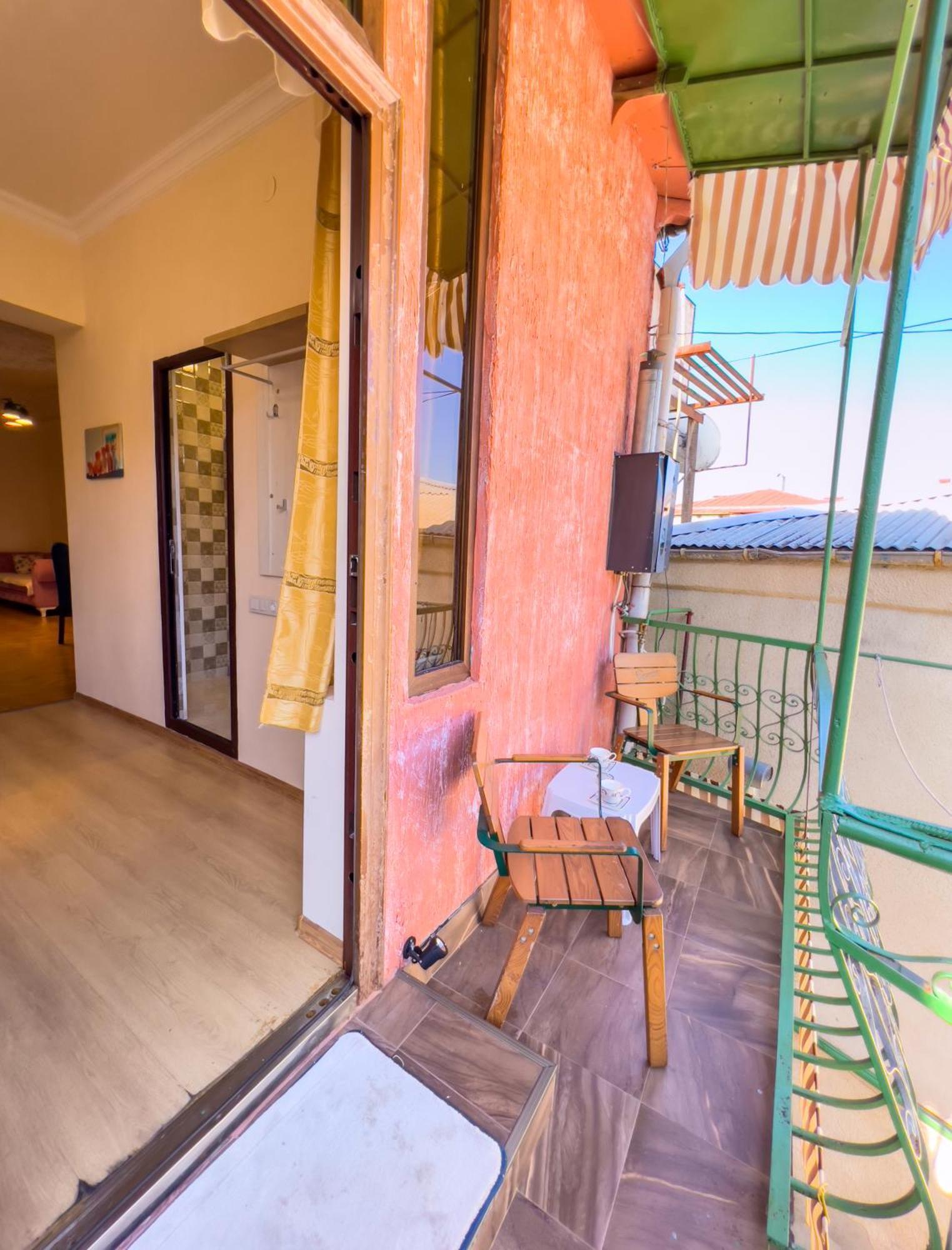 Apartment Deme Kutaisi Bagian luar foto