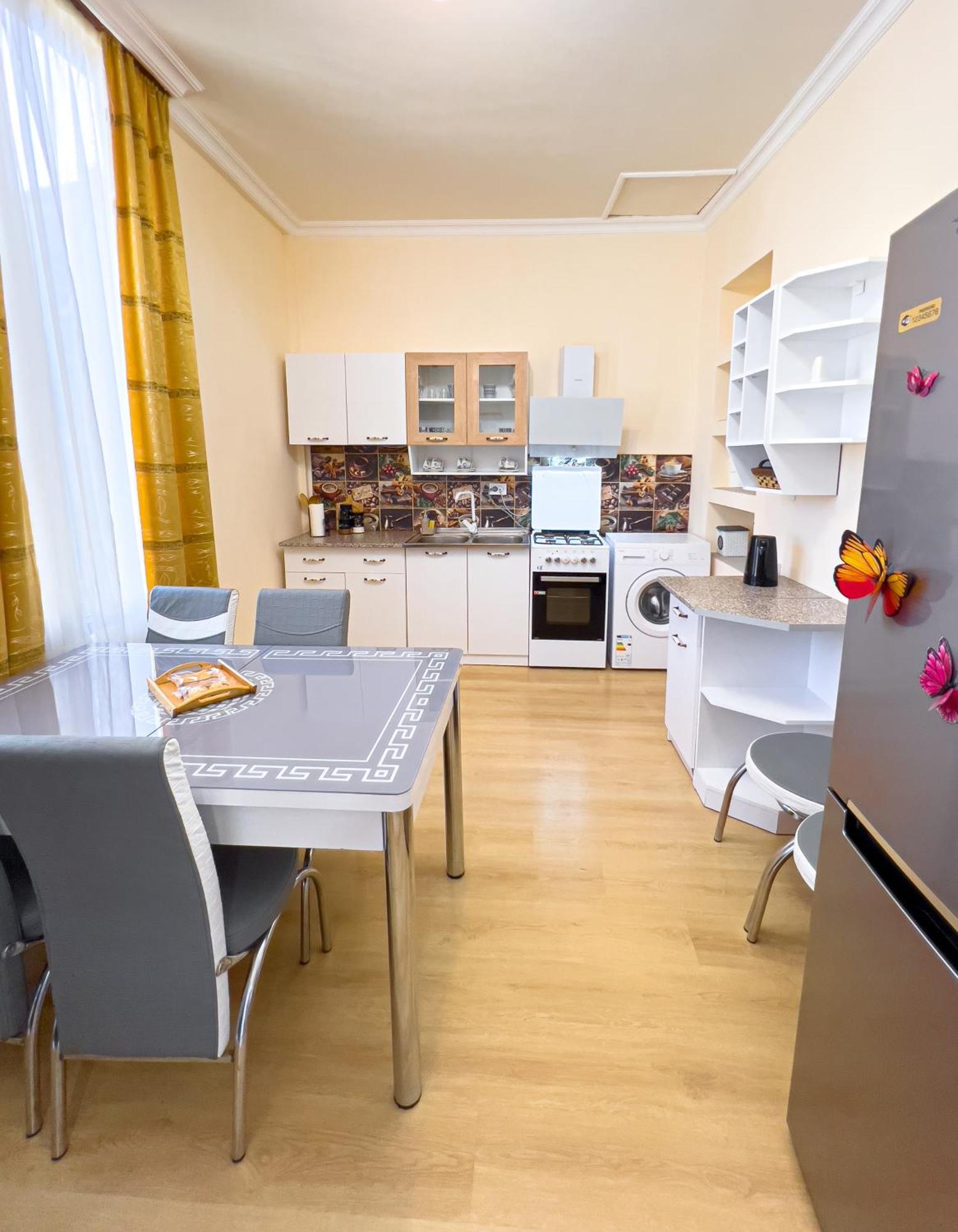Apartment Deme Kutaisi Bagian luar foto